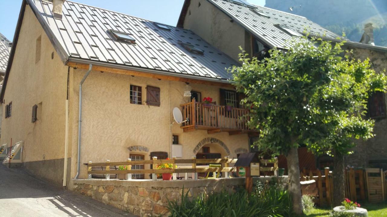 Chez Annie & Marcel Bed & Breakfast Le Monetier-les-Bains ภายนอก รูปภาพ